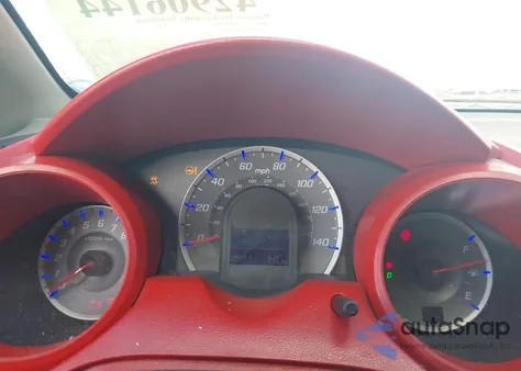 2013 Honda Fit z USA, uszkodzony, nr VIN JHMGE8H37DC037224